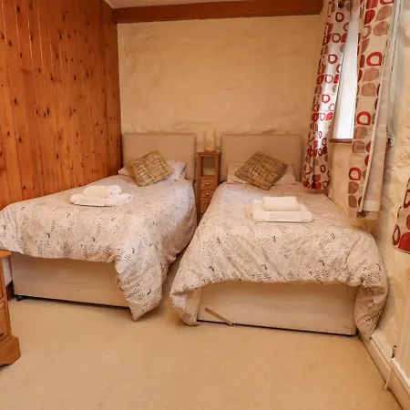 Haworth Barn * Stainforth